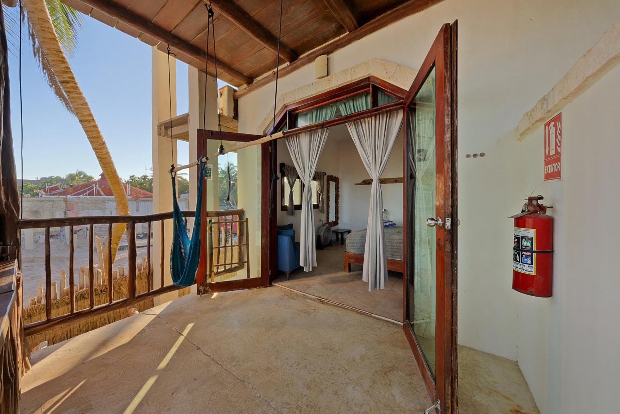 Playa Canek Beachfront Eco Hotel Тулум Экстерьер фото